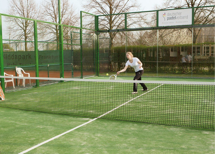 mini tennis