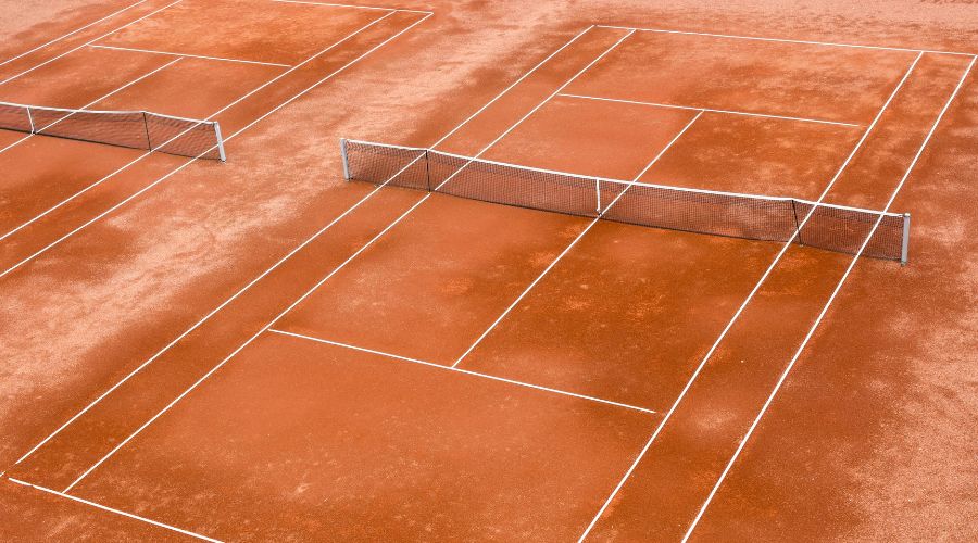 Clay Court vs Hard Court Tennis