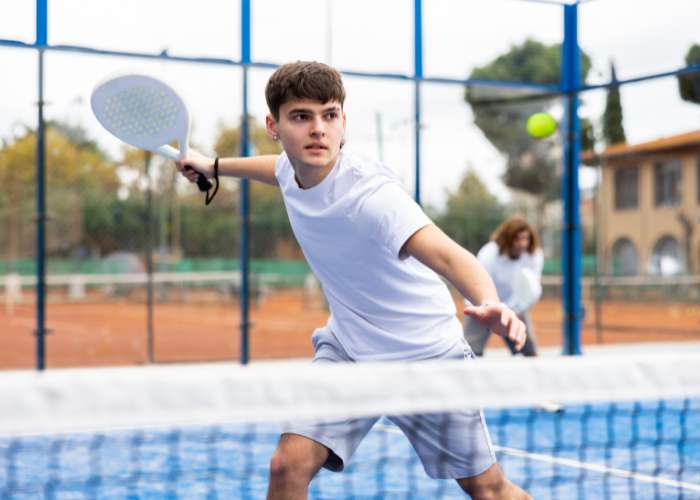 padel man at net