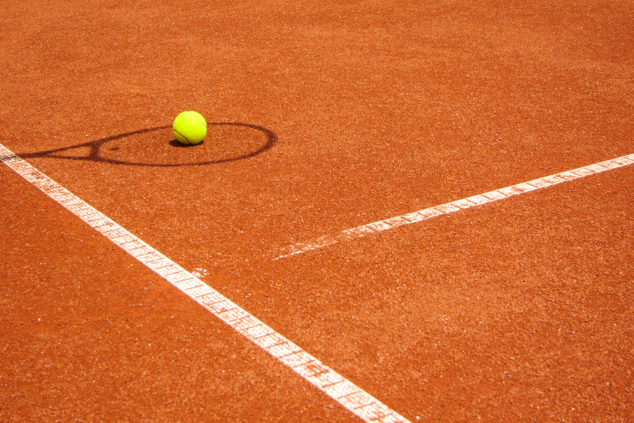 tennis clay court